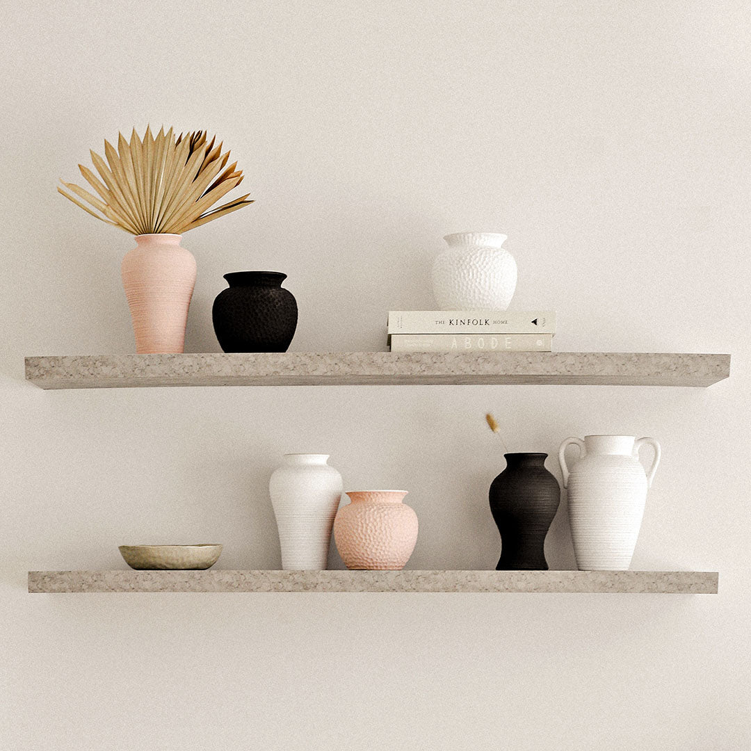 The Perfect Decor to Style Open Shelves in Your Home
