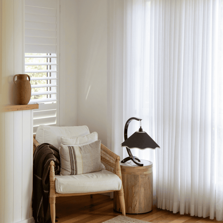 Kira Table Lamp - Coal / White