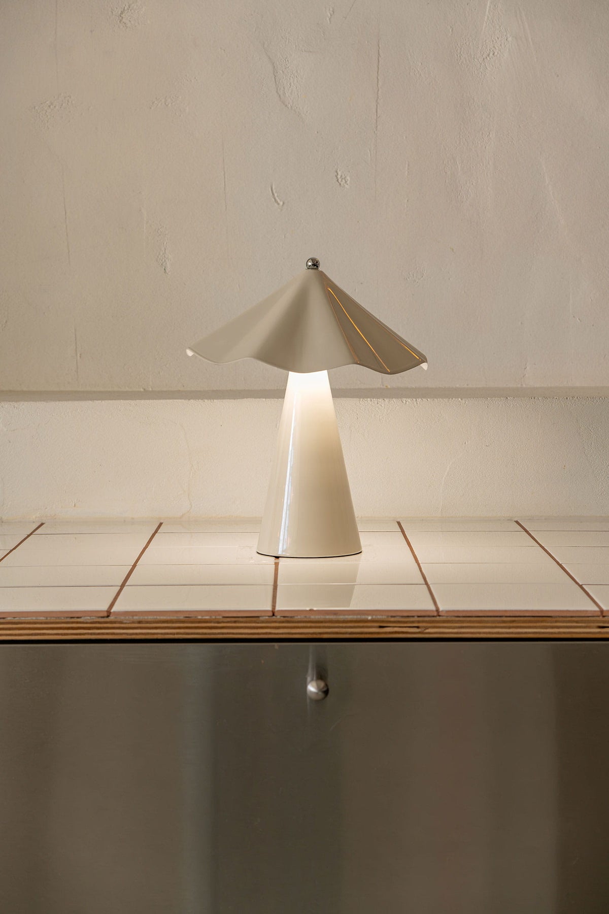 Robyn Portable Lamp