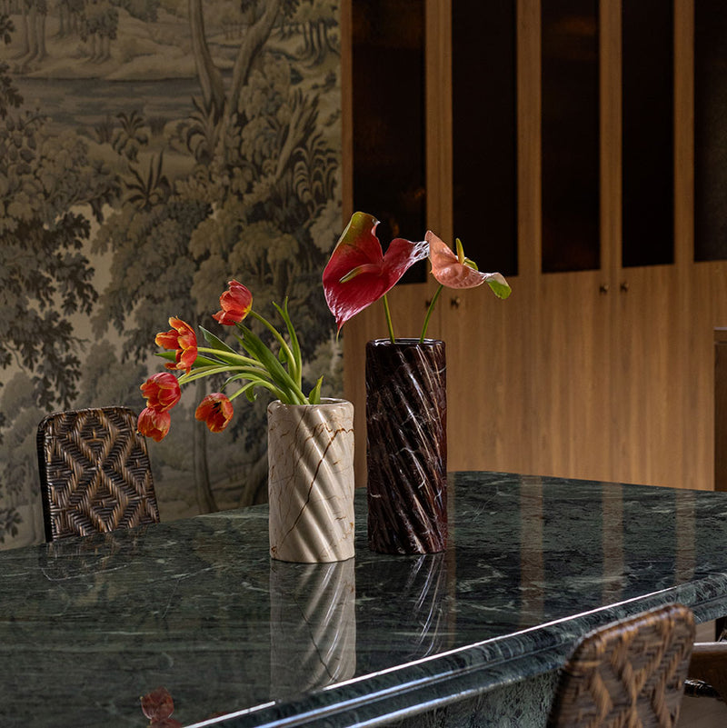 Twist Stone Vase - Rojo Alicante